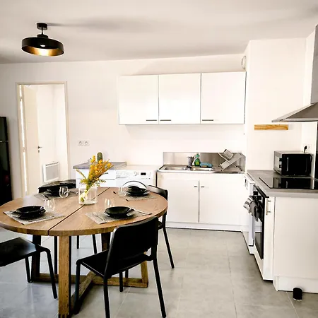 L'instant Aixois T3 Situe A Aix La Duranne Appartement